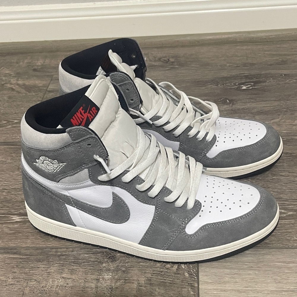 Nike Air Jordan Men's Gray and White High-Tops